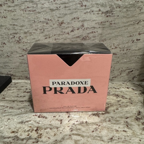 Prada Paradoxe - Picture 1 of 2